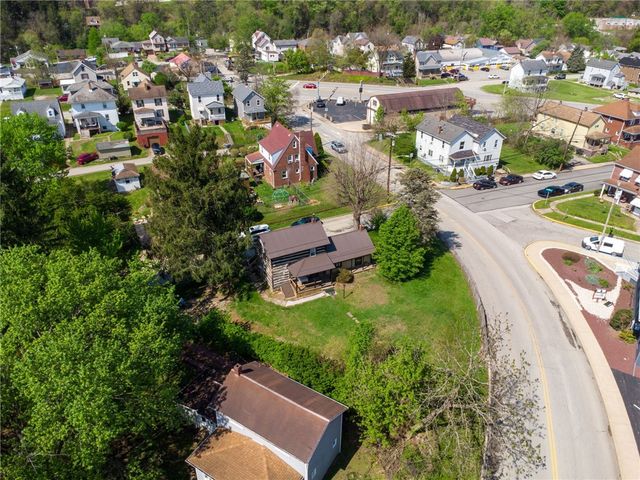 1825 Jefferson St, South Greensburg Boro, PA 15601