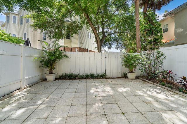 106 S HABANA AVENUE 7, Tampa, FL 33609