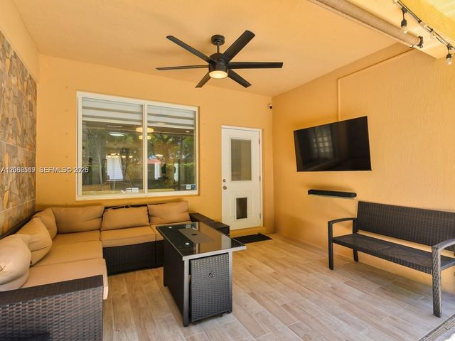 8956 SW 215th Lane 0, Cutler Bay, FL 33189