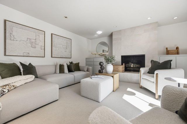 1080 Westridge Drive, Portola Valley, CA 94028
