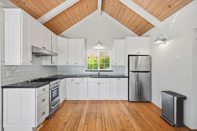 1080 Westridge Drive, Portola Valley, CA 94028