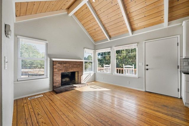 1080 Westridge Drive, Portola Valley, CA 94028