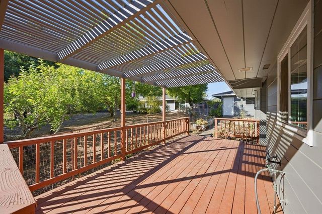 1080 Westridge Drive, Portola Valley, CA 94028