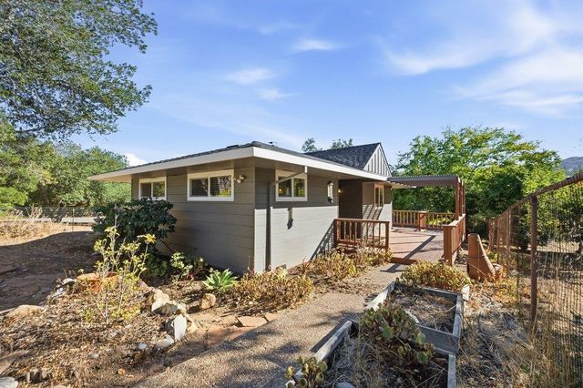 1080 Westridge Drive, Portola Valley, CA 94028