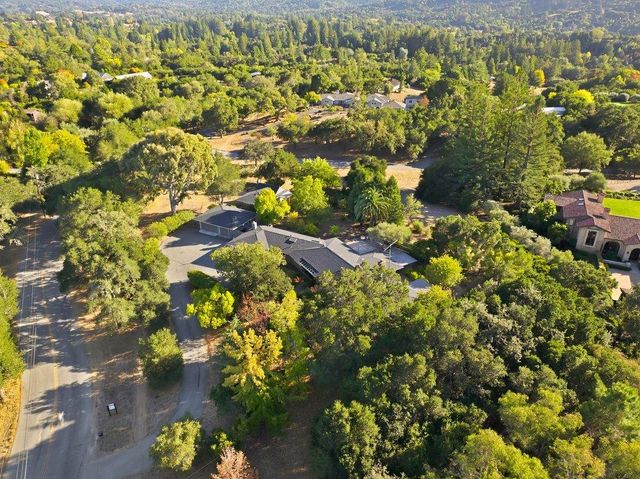 1080 Westridge Drive, Portola Valley, CA 94028