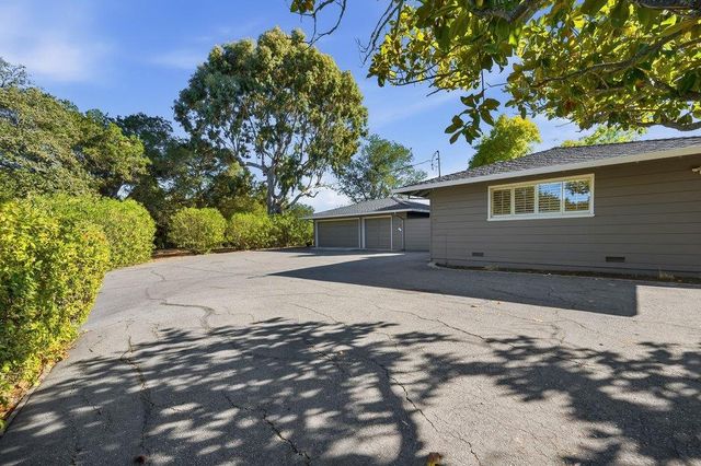 1080 Westridge Drive, Portola Valley, CA 94028