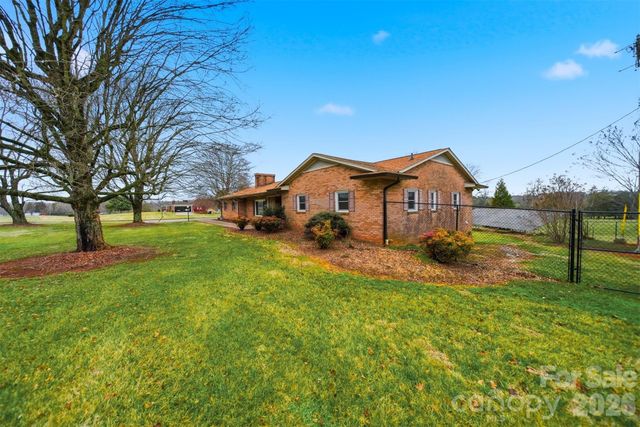 776 Smith Farm Road, Stony Point, NC 28678