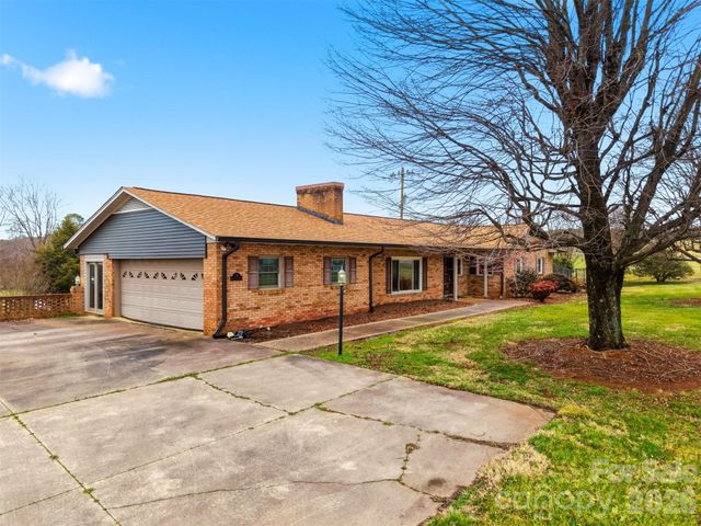 776 Smith Farm Road, Stony Point, NC 28678