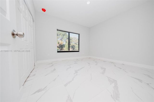 820 NW 18th Ave, Pompano Beach, FL 33069