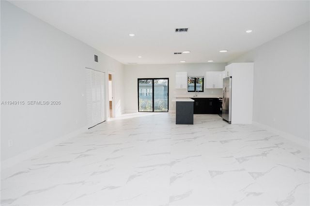 820 NW 18th Ave, Pompano Beach, FL 33069