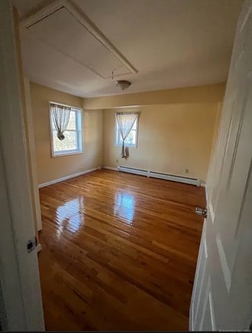 189 Borrmann Road, East Haven, CT 06512