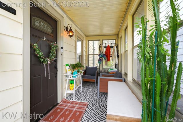 416 E Breckenridge Street, Ferndale, MI 48220