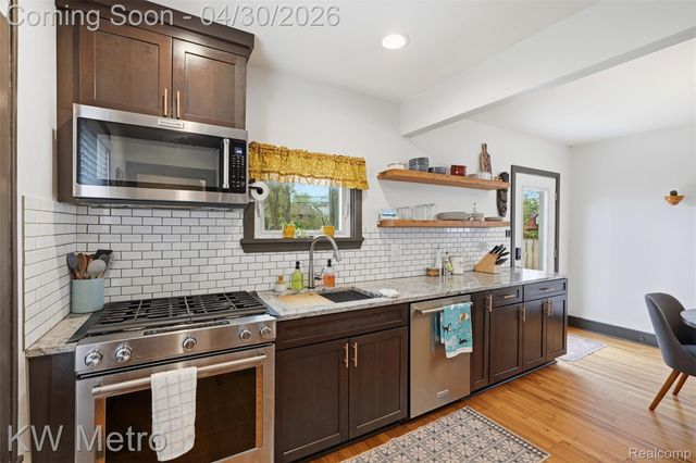 416 E Breckenridge Street, Ferndale, MI 48220