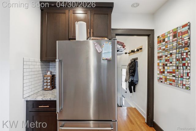 416 E Breckenridge Street, Ferndale, MI 48220