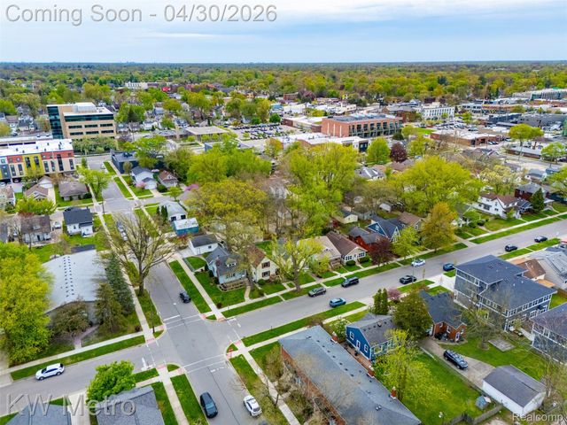 416 E Breckenridge Street, Ferndale, MI 48220