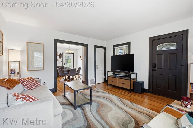 416 E Breckenridge Street, Ferndale, MI 48220