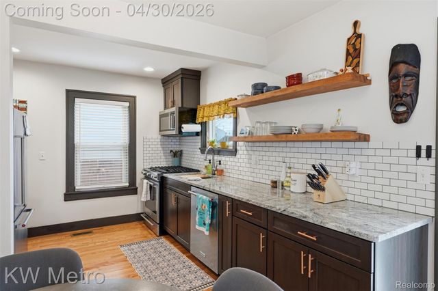 416 E Breckenridge Street, Ferndale, MI 48220