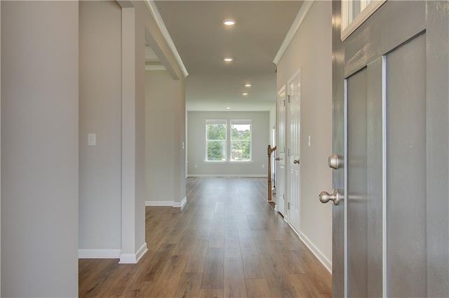 266 Arnewood Circle, Mcdonough, GA 30253