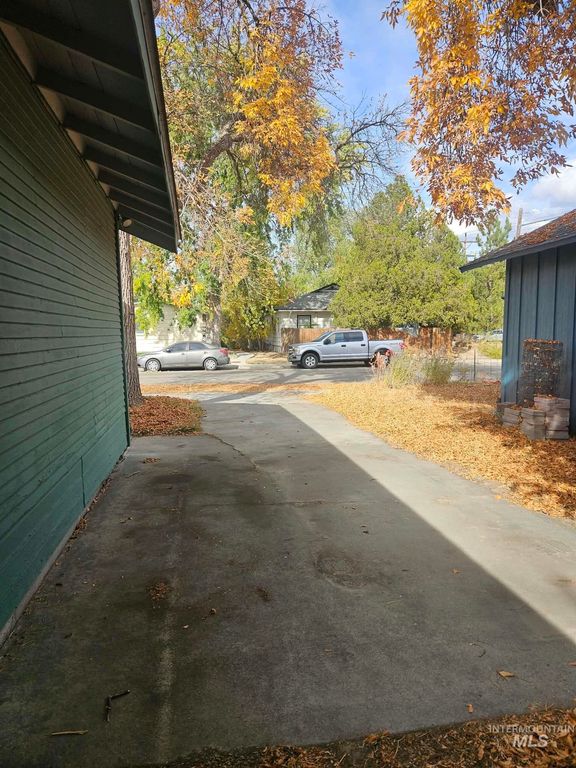 2707 W Madison Avenue, Boise, ID 83702 photo 3