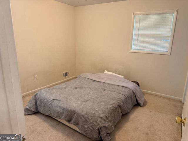 1064 Meadowbrook Lane NW, Conyers, GA 30012