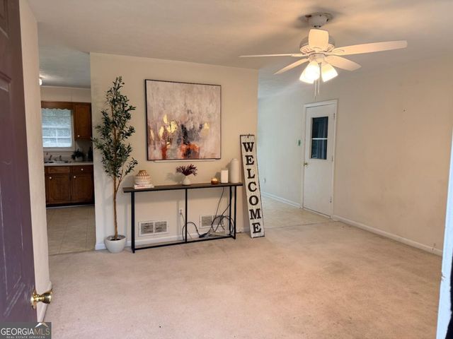1064 Meadowbrook Lane NW, Conyers, GA 30012
