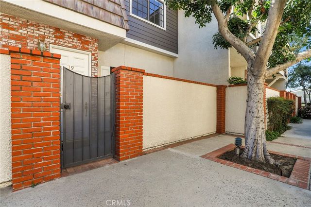 10201 Mason Avenue 19, Chatsworth, CA 91311