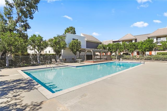 10201 Mason Avenue 19, Chatsworth, CA 91311