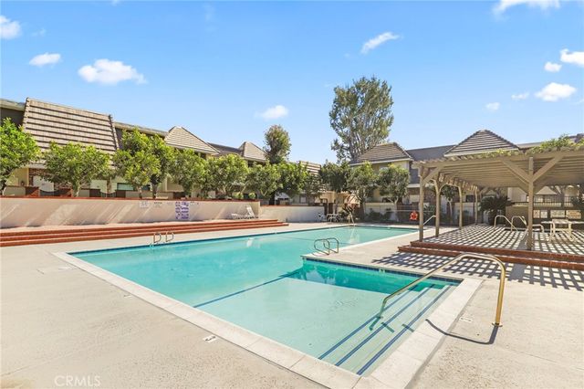 10201 Mason Avenue 19, Chatsworth, CA 91311
