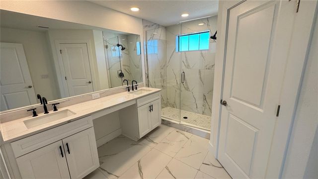 18515 MIDSUMMER PLACE, Venice, FL 34293