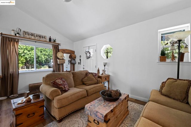 18520 Main Street, Tuolumne, CA 95379