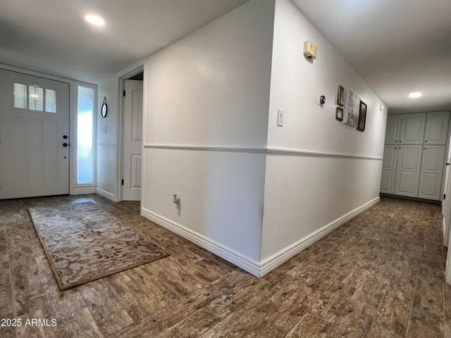 3602 W FRIER Drive, Phoenix, AZ 85051