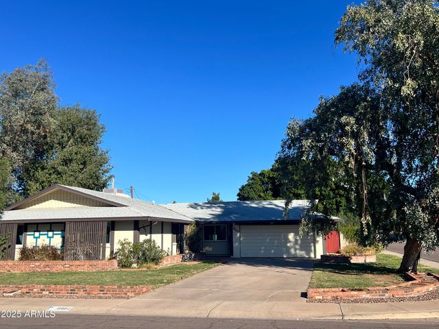 3602 W FRIER Drive, Phoenix, AZ 85051