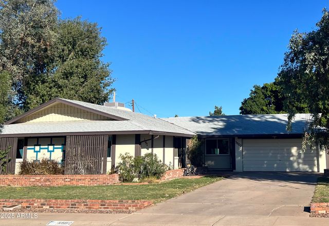 3602 W FRIER Drive, Phoenix, AZ 85051