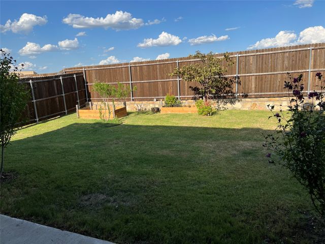 241 Pitt Circle, Fate, TX 75189