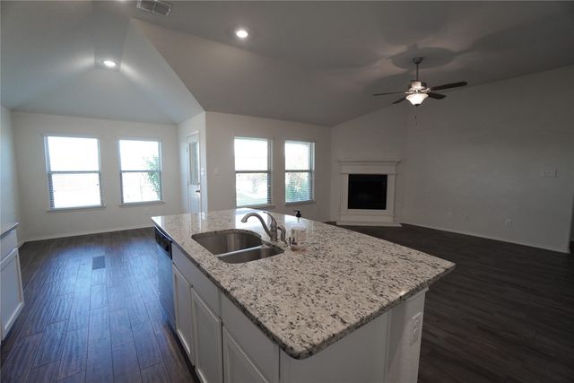 241 Pitt Circle, Fate, TX 75189