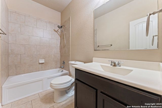 2317 Broken Wheel Ln, New Braunfels, TX 78130