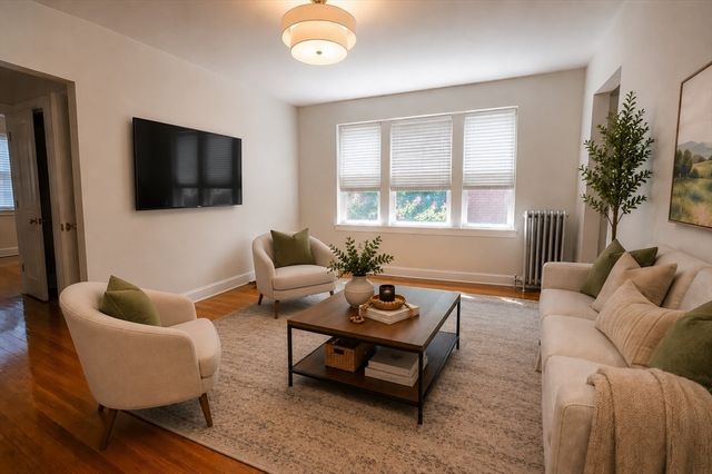 8 Walnut St 2, Everett, MA 02149