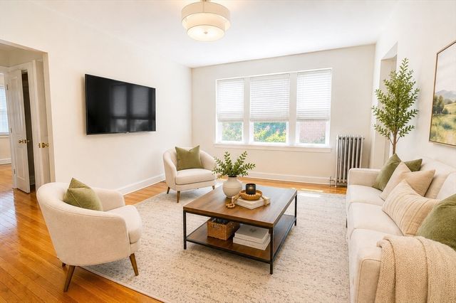 8 Walnut St 2, Everett, MA 02149