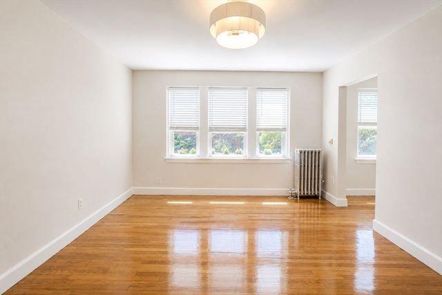 8 Walnut St 2, Everett, MA 02149