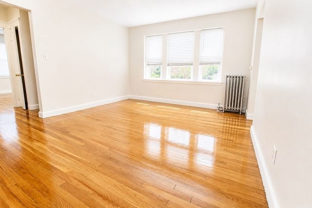 8 Walnut St 2, Everett, MA 02149