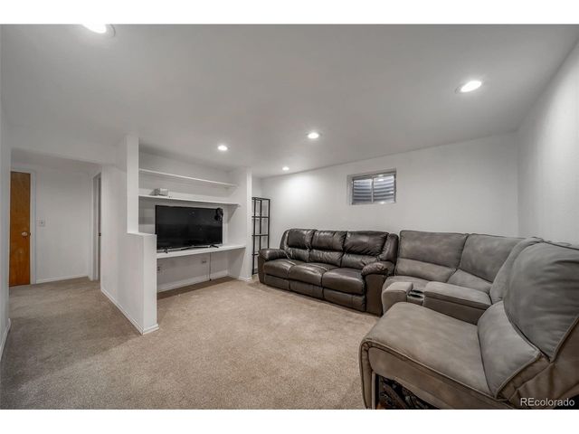 9240 Stargrass Cir, Highlands Ranch, CO 80126