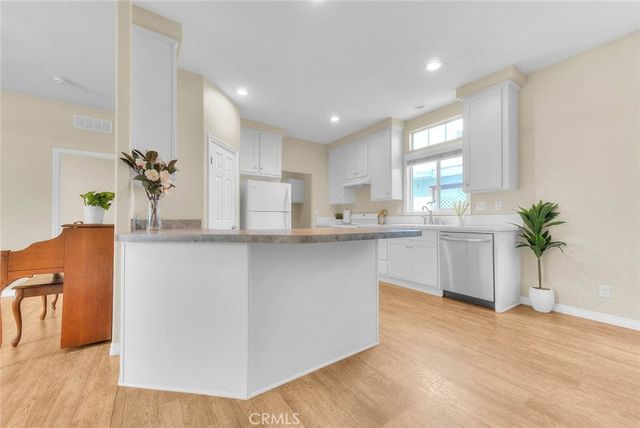 8221 Ilex 55, Fontana, CA 92335