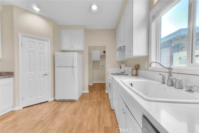 8221 Ilex 55, Fontana, CA 92335
