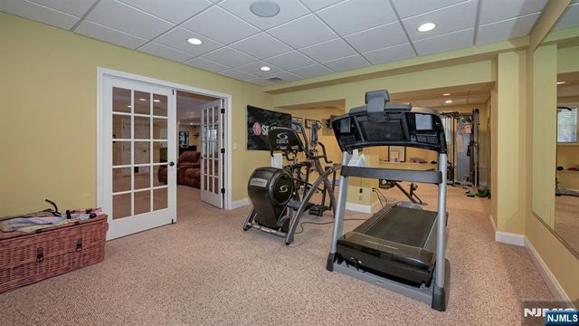 17 Farmstead Lane, Wayne, NJ 07470