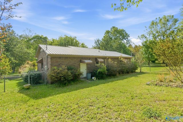 200 Trailwood Drive, Gadsden, AL 35901
