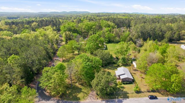 200 Trailwood Drive, Gadsden, AL 35901