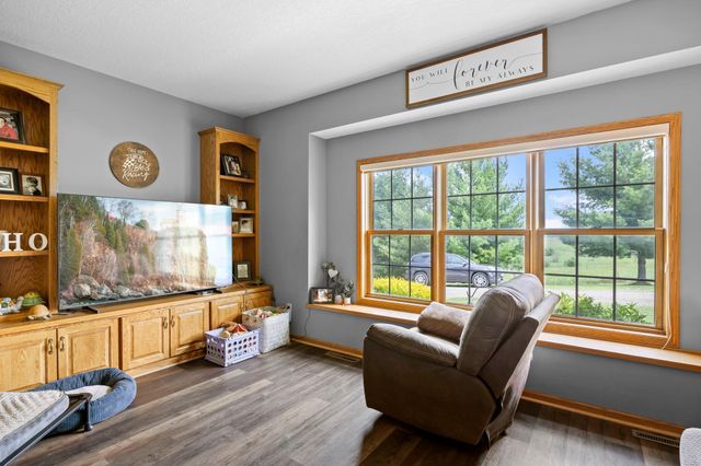 2490 Deer Drive, Stanchfield, MN 55080