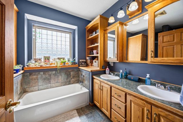 2490 Deer Drive, Stanchfield, MN 55080