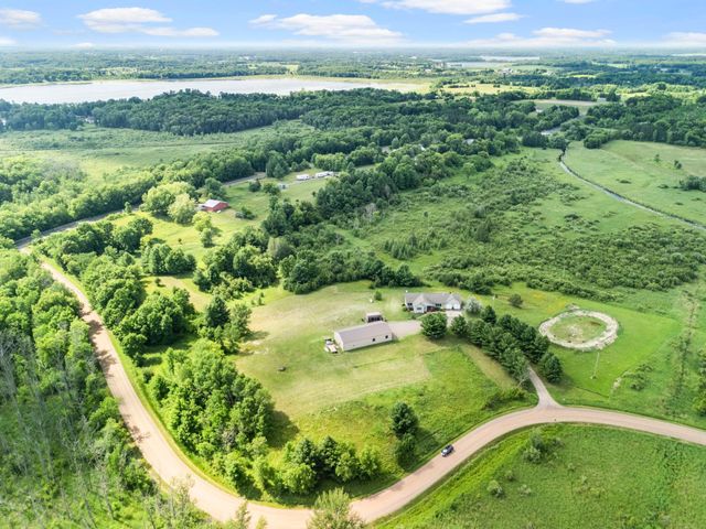 2490 Deer Drive, Stanchfield, MN 55080