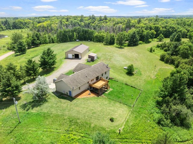 2490 Deer Drive, Stanchfield, MN 55080